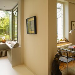 Отель B&B Alphabet - Luxury Guesthouse and Art Gallery в номере