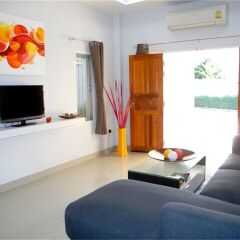 Отель Green Leaf 3 Nai Harn 2 bedrooms Villa комната для гостей фото 4