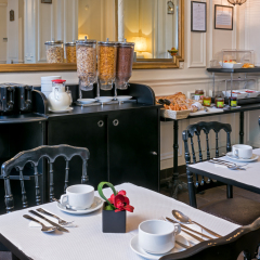 Hotel Peyris Opera питание