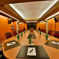 Отель Aria Hotel by Library Hotel Collection Чехия, Прага - 5 отзывов об отеле, цены и фото номеров - забронировать отель Aria Hotel by Library Hotel Collection онлайн помещение для мероприятий