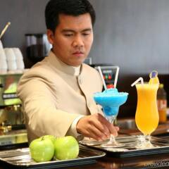 Отель Samaya Hotel Deira ОАЭ, Дубай - отзывы, цены и фото номеров - забронировать отель Samaya Hotel Deira онлайн гостиничный бар