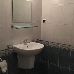 Отель Elvira Hotel Болгария, Равда - отзывы, цены и фото номеров - забронировать отель Elvira Hotel онлайн ванная фото 2