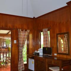 Отель Sayang Beach Resort Koh Lanta удобства в номере
