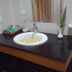 Nay Pyi Taw Hein Hotel ванная