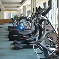 Regal International East Asia Hotel фитнесс-зал фото 3