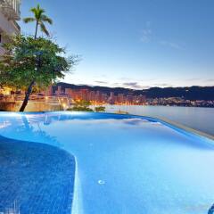 Отель Holiday Inn Resort Acapulco бассейн
