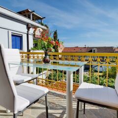 Отель Villa Velzon Guesthouse Черногория, Будва - отзывы, цены и фото номеров - забронировать отель Villa Velzon Guesthouse онлайн балкон