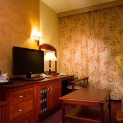 Hotel HP Park Plaza Wroclaw сейф в номере