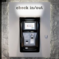Отель Morosani Fiftyone - the room only Hotel Швейцария, Давос - отзывы, цены и фото номеров - забронировать отель Morosani Fiftyone - the room only Hotel онлайн банкомат
