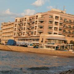 Отель Calypso Hotel Мальта, Зеббудж - отзывы, цены и фото номеров - забронировать отель Calypso Hotel онлайн пляж