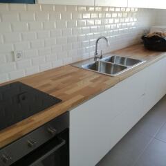 Апартаменты Elegant Apartment - 3 bedrooms & Garage в номере