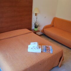 Hotel Villa Del Parco Римини комната для гостей фото 2