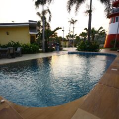 Отель Apinya Resort Bangsaray бассейн фото 2