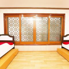 Отель Seoul Myeongdong Stay - Hostel Южная Корея, Сеул - отзывы, цены и фото номеров - забронировать отель Seoul Myeongdong Stay - Hostel онлайн сейф в номере