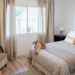 Отель Charming Orchard Villa Торремолинос комната для гостей фото 2