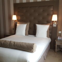 Отель Hôtel Saint Cyr Etoile комната для гостей фото 4
