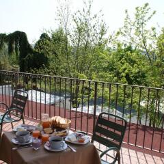 Отель Azienda Agrituristica Costa dei Tigli Костиглиоле-д'Асти балкон