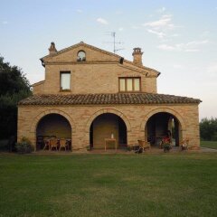 Отель B&B La Casa tra gli Ulivi Чивитанова-Марке развлечения