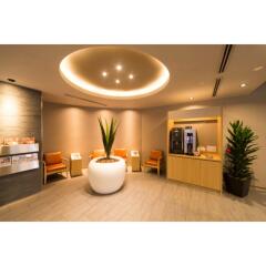 Отель Dormy Inn Tokyo-Hatchobori Natural Hot Spring комната для гостей