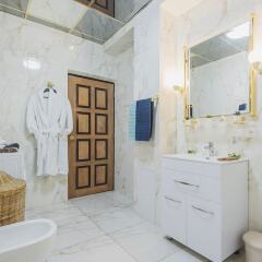 Гостиница GMApartments 4 rooms with mansard on Tverskaya ванная