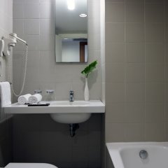 Angela Downtown Hotel in Rhodes, Greece from 51$, photos, reviews - zenhotels.com bathroom photo 2