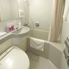 Отель Sotetsu Fresa Inn Nihombashi-Kayabacho ванная фото 2