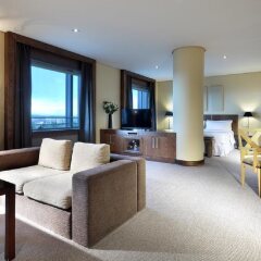 Отель Eurostars Suites Mirasierra Мадрид комната для гостей фото 5
