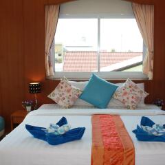 Отель Suksan Patong Place Guesthouse комната для гостей фото 2