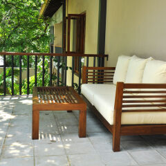 Отель Roman Lake Ayurveda Resort балкон