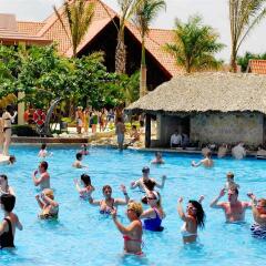 Отель Lopesan Costa Bávaro Resort Spa & Casino Доминикана, Пунта Кана - 2 отзыва об отеле, цены и фото номеров - забронировать отель Lopesan Costa Bávaro Resort Spa & Casino онлайн бассейн фото 3