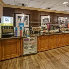 Отель Hampton Inn Concord/Kannapolis питание фото 3