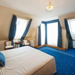 Ambassador Hotel комната для гостей фото 2