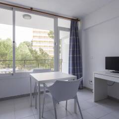 Отель Apartamentos Kensington комната для гостей