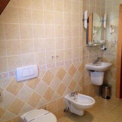 Hotel Zlaty Lev Яблонец-над-Нисой ванная