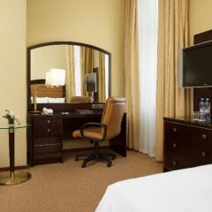 Гостиница Hilton Москва Ленинградская 5* Гостевой номер Hilton с 2 отдельными кроватями фото 2