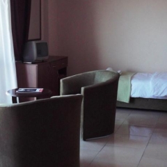 West Ada Inn Hotel удобства в номере