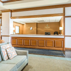 Отель Clarion Inn Frederick Event Center интерьер отеля фото 2