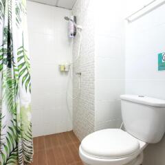 Отель OYO 265 Ratchada Connect Таиланд, Бангкок - отзывы, цены и фото номеров - забронировать отель OYO 265 Ratchada Connect онлайн ванная