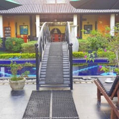 Отель Flower Garden Lake resort бассейн фото 3