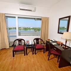 Отель Century Riverside Hotel Hue Вьетнам, Хюэ - отзывы, цены и фото номеров - забронировать отель Century Riverside Hotel Hue онлайн комната для гостей фото 4