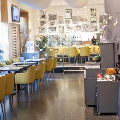 Jump INN Hotel Belgrade питание