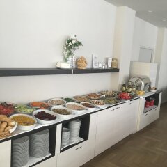 Hotel City питание