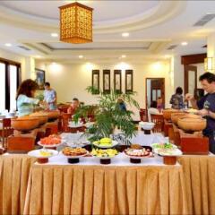 Nam Ngai Hotel Хойан питание фото 3