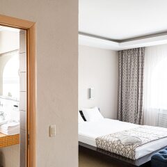 Гостиница Бутик-Отель Grand Perm в Перми отзывы, цены и фото номеров - забронировать гостиницу Бутик-Отель Grand Perm онлайн Пермь комната для гостей фото 2