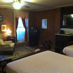 Отель Corners Mansion Inn- A Bed & Breakfast ванная