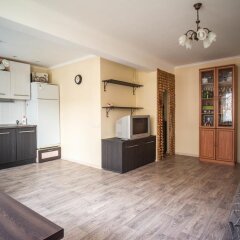 Гостиница Apartamenty Loft78 Zanevsky 39 в Санкт-Петербурге отзывы, цены и фото номеров - забронировать гостиницу Apartamenty Loft78 Zanevsky 39 онлайн Санкт-Петербург комната для гостей фото 3