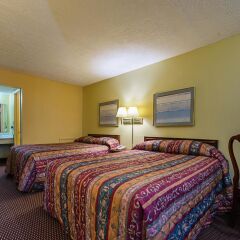 Отель Knights Inn-columbus Колумбус комната для гостей фото 5