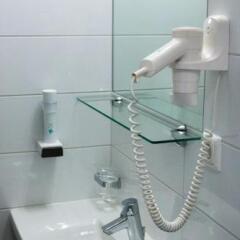 Отель Vinothek Schwarzer Adler Австрия, Оттенсхайм - отзывы, цены и фото номеров - забронировать отель Vinothek Schwarzer Adler онлайн ванная фото 3