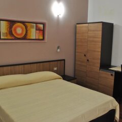 Отель Lewisrooms Affittacamere Италия, Кальяри - отзывы, цены и фото номеров - забронировать отель Lewisrooms Affittacamere онлайн комната для гостей фото 3