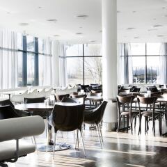 Отель Comfort Hotel RunWay Норвегия, Гардермуэн - 2 отзыва об отеле, цены и фото номеров - забронировать отель Comfort Hotel RunWay онлайн гостиничный бар
